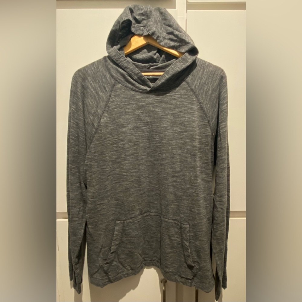 Men’s Large Hooded Pullover
